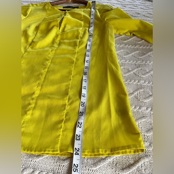 The Limited Bright Yellow Polyester Blouse Women’s Size XS - Picture 10 of 12
